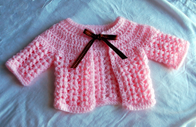 Adorable baby cardigan - link to free pattern