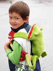 Frog Backpack from Yarnspirations